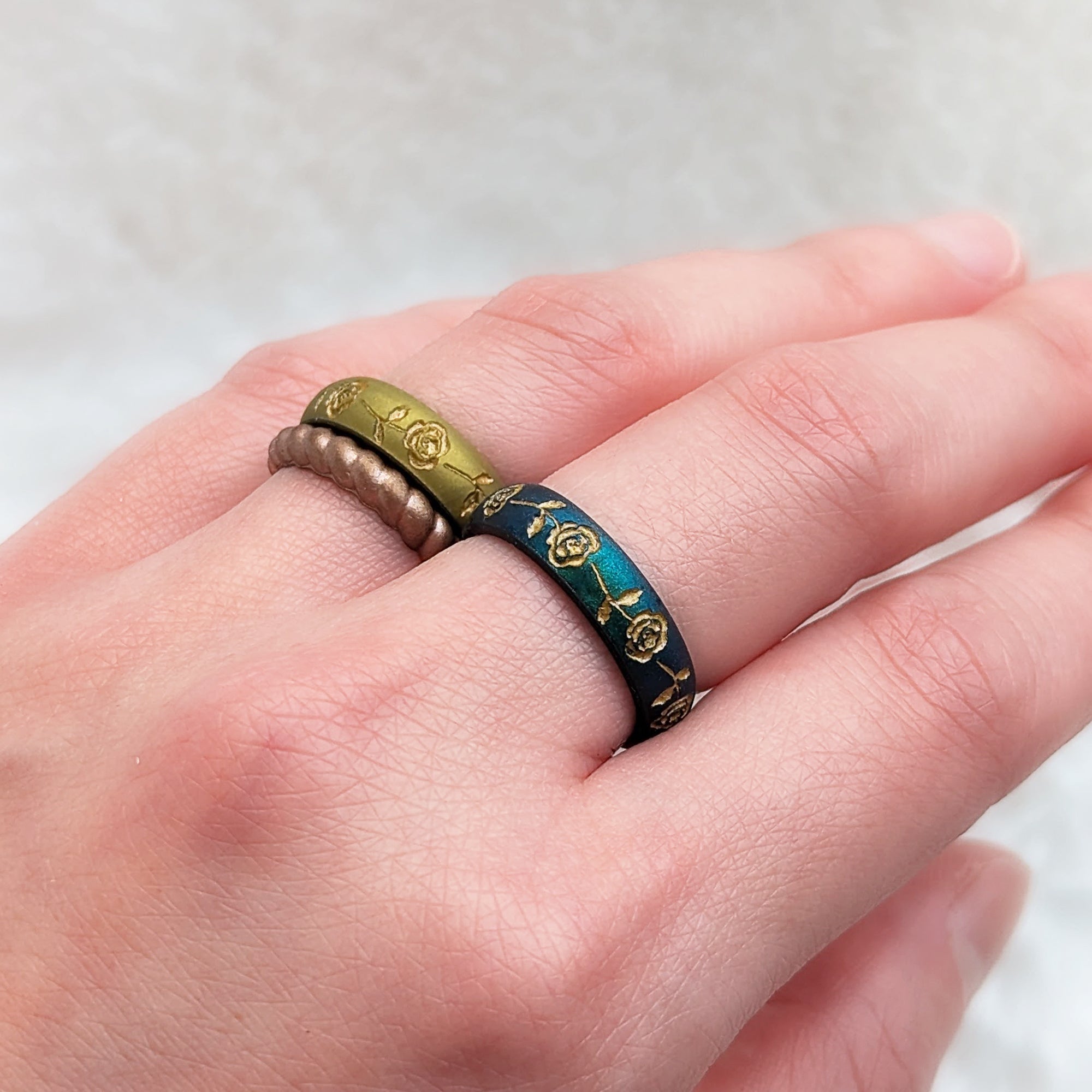 Gold Poppy Silicone Ring, August Birth Flower on Arc 4mm