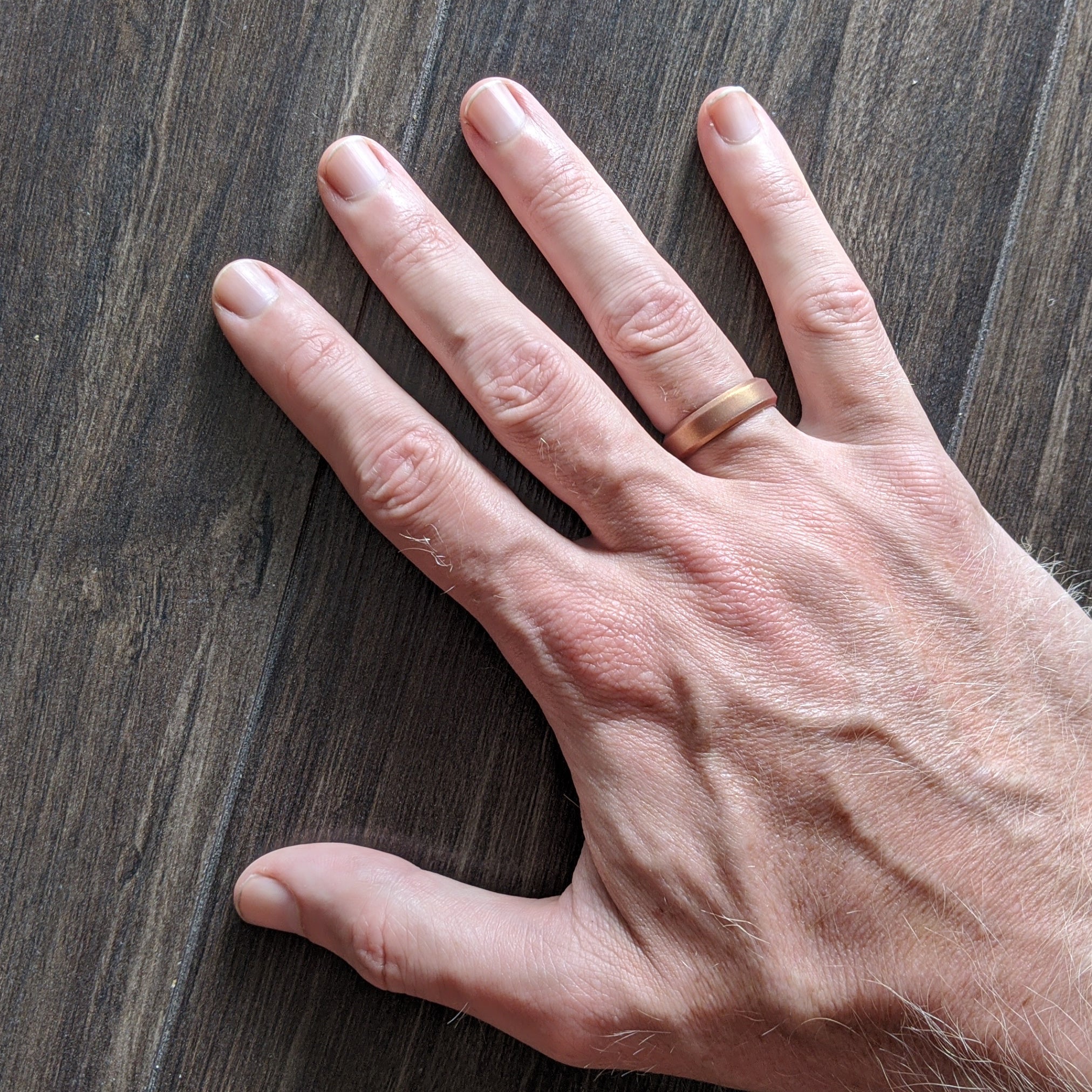 Antique Gold Bevel Edge Breathable Silicone Ring for Men and Women - Knot Theory