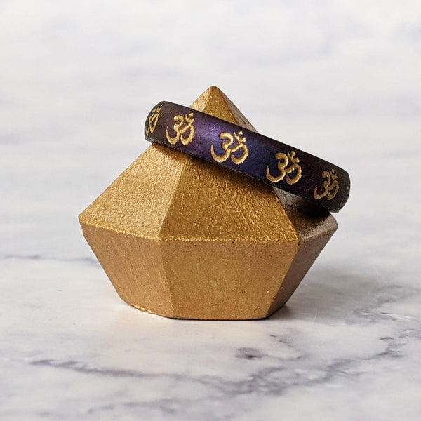 Golden Om Silicone Ring - Custom Engraved Arc 4mm or 6mm Band - Knot Theory