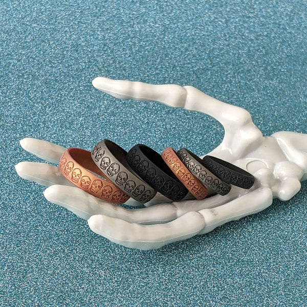 Skulls Silicone Ring on Arc 4mm