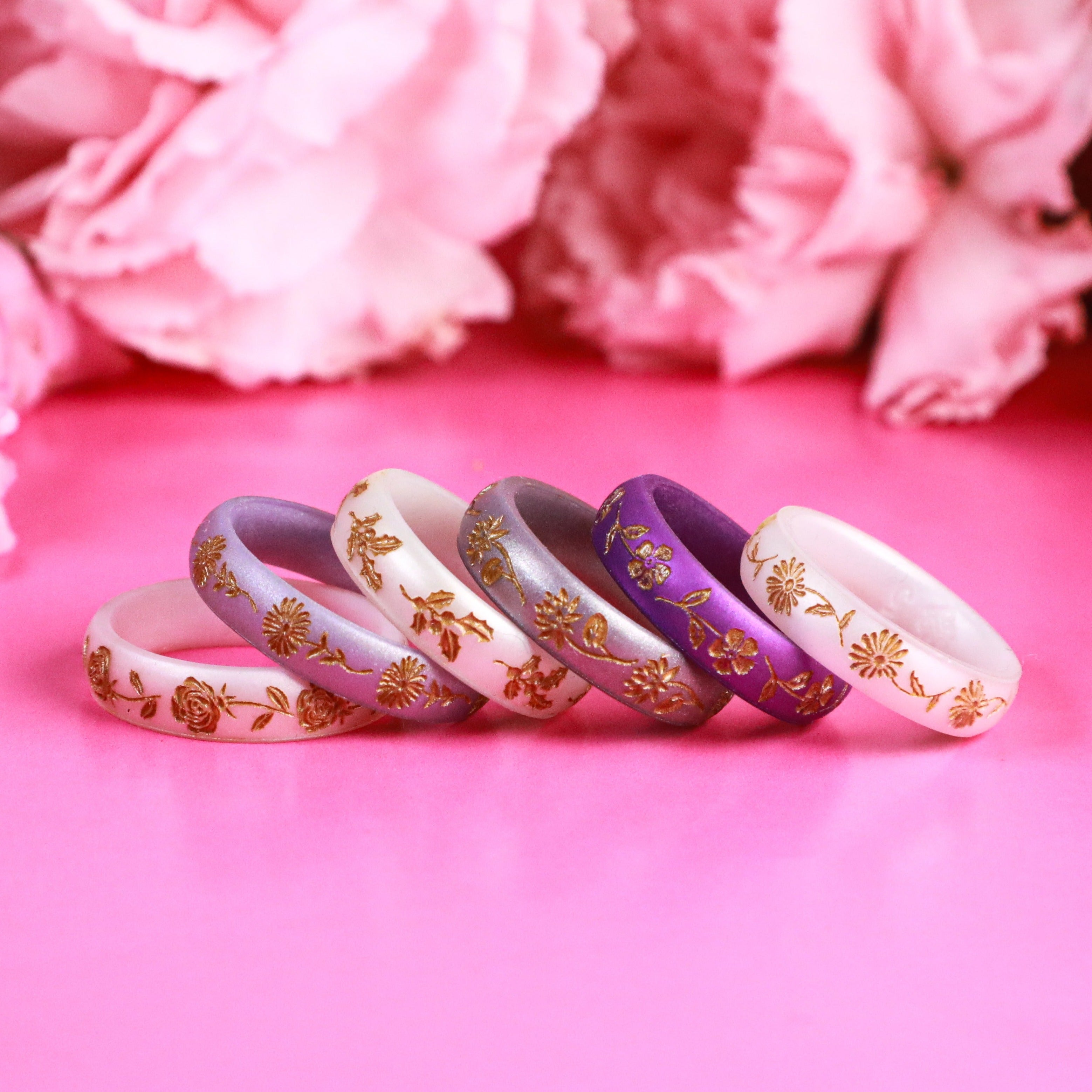 Gold Daisy Silicone Ring, April Birth Flower on Arc 4mm