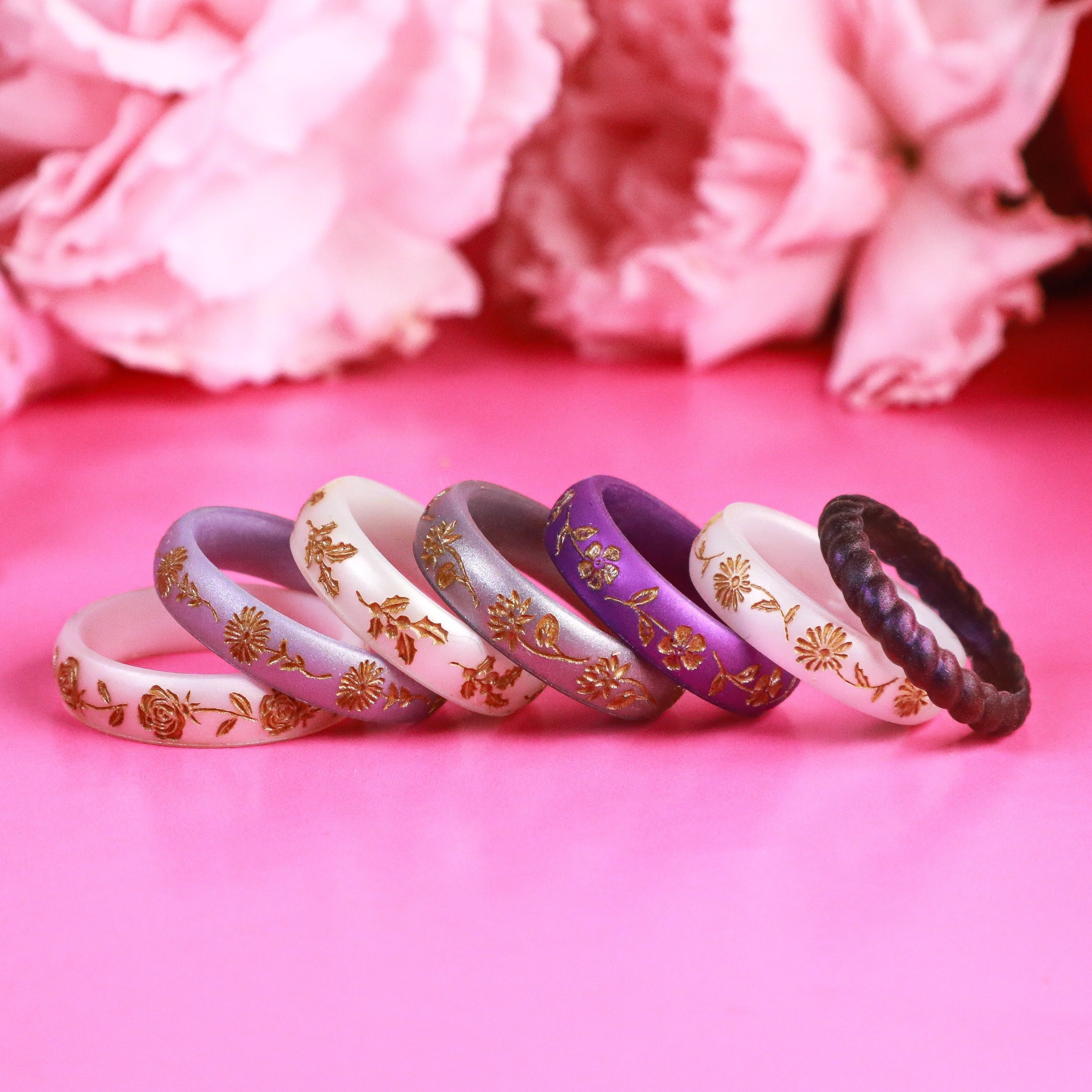 Gold Daisy Silicone Ring, April Birth Flower on Arc 4mm