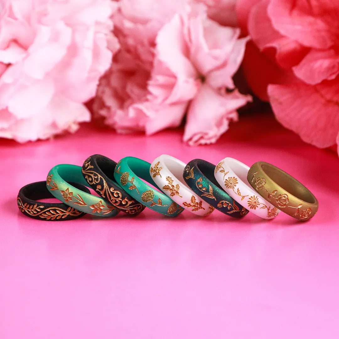 Gold Holly Silicone Ring, December Birth Flower on Arc 4mm