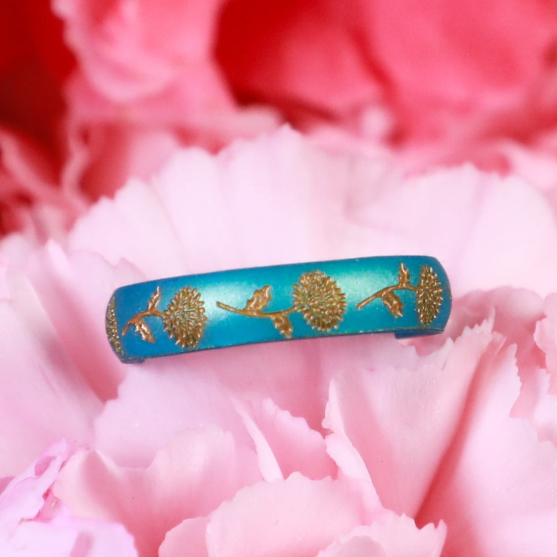 Gold Chrysanthemum Silicone Ring, November Birth Flower on Arc 4mm