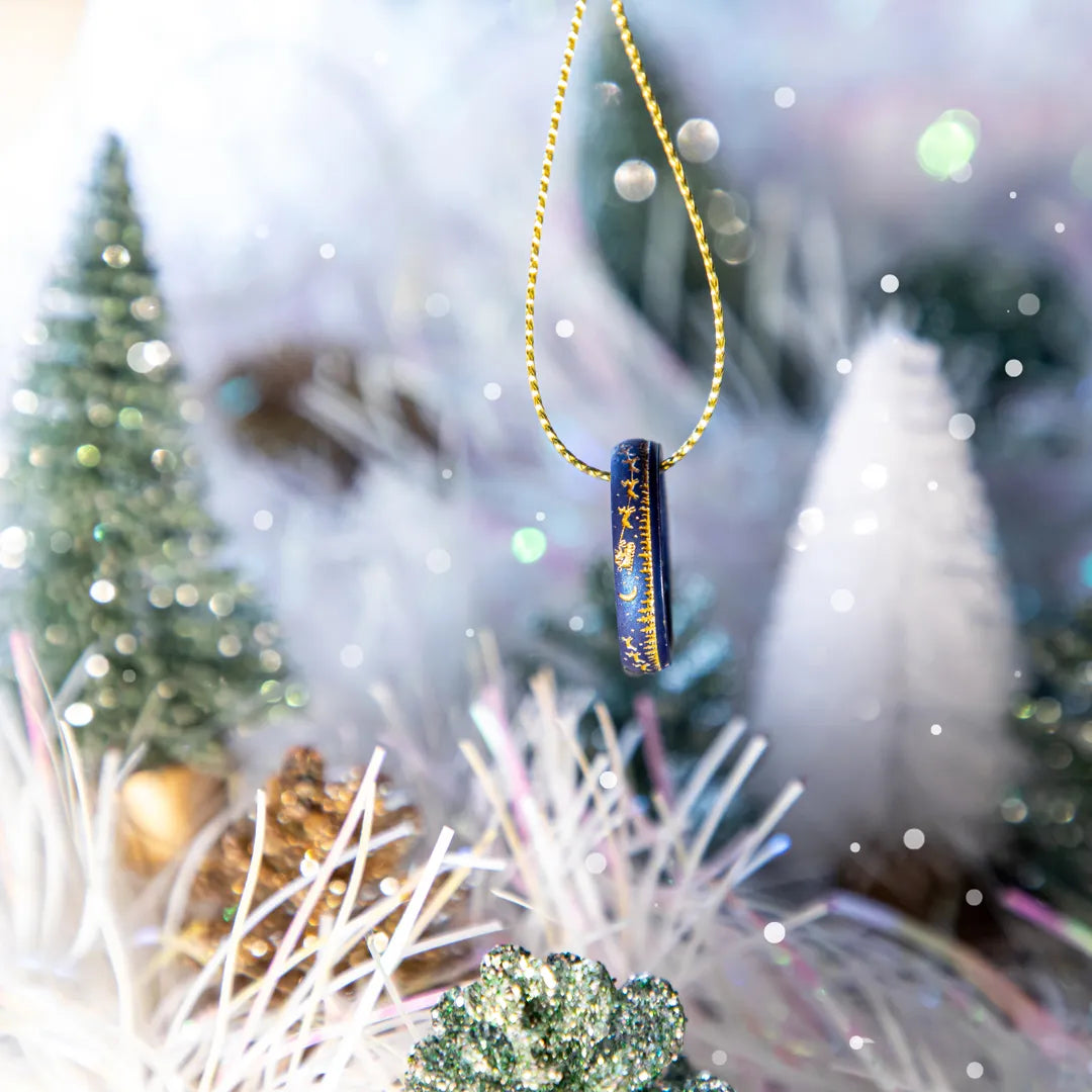 Gold Santa's Reindeer Sleigh Silicone Ring on Arc 4mm